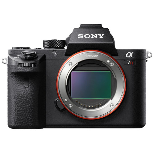 Sony、手ブレ補正機能内蔵フルサイズミラーレス一眼カメラ『α7R II』を発表 « Instrumental™