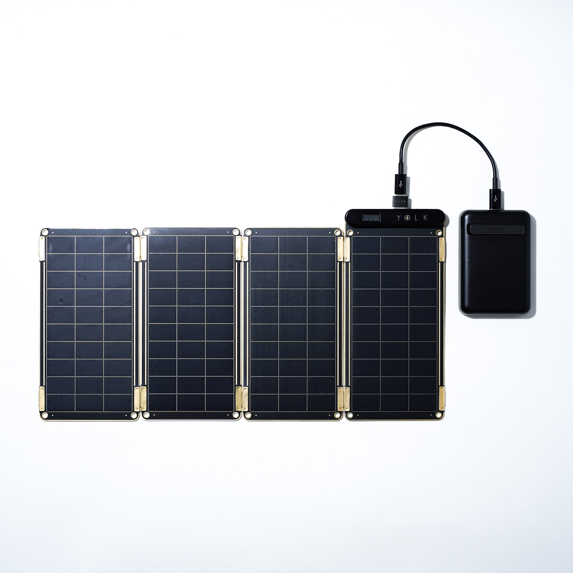 YOLK Solar Paper / Belkin BOOST↑CHARGE Magnetic Wireless Battery 5000 + Stand
